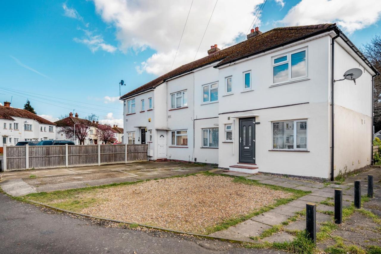 Heathrow 2-Bedroom Maisonette With Parking West Drayton  Exteriör bild