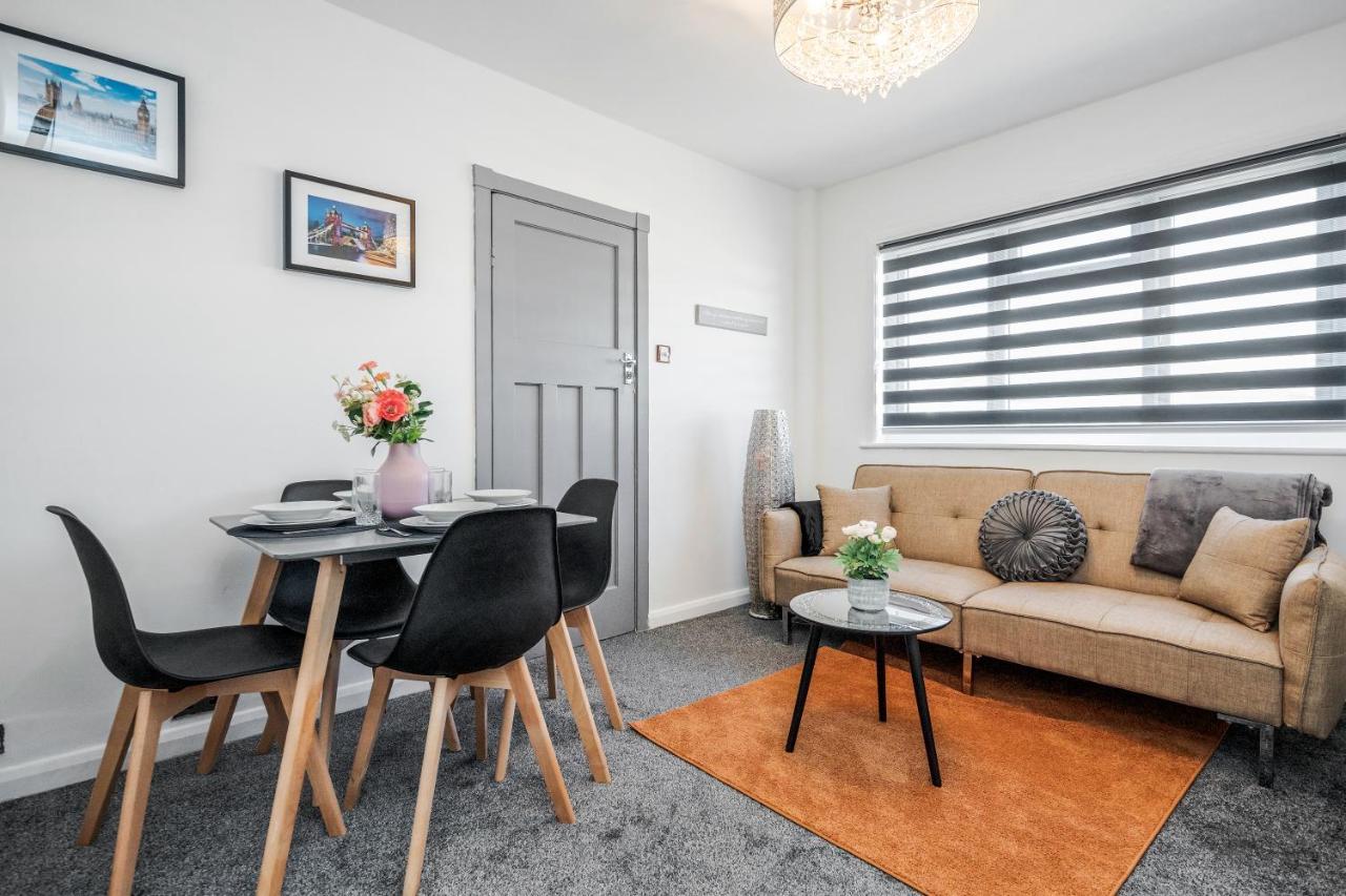 Heathrow 2-Bedroom Maisonette With Parking West Drayton  Exteriör bild